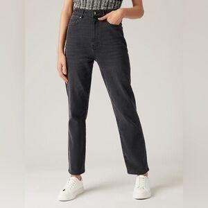 Forever New Eva High Rise Mom Jeans 6 Washed Black